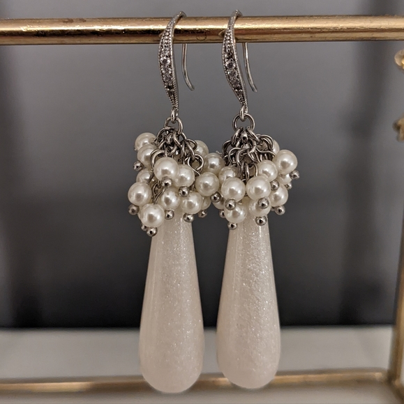 Olive + Piper Pearl and Glitter Drop Earrings - Picture 1 of 7